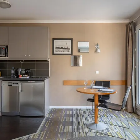 Le Fonctionnel Paris Expo Adagio 4* Apartmán *